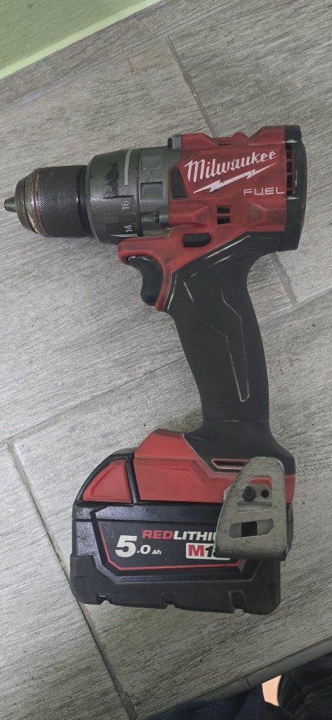 Taladro Milwaukee